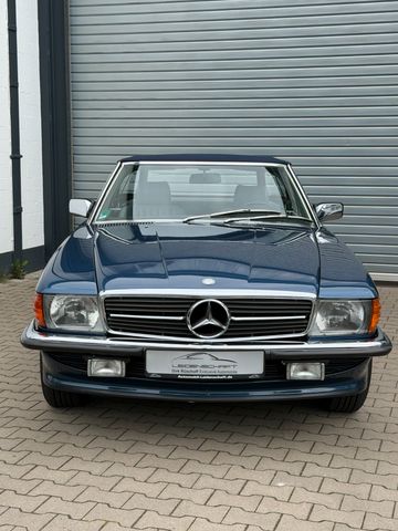 Mercedes-Benz 300 SL R 107, Deutsch, Schaltgetriebe!